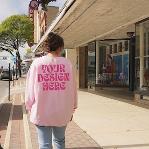 Gildan 18000 Mockup Light Pink, Oversized Back of Sweatshirt, Model Mockup, Aesthetic Mockup, Streetwear, Street Style Lifestyle Mock Up POD