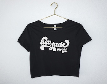 Black Bella Canvas 6681 Crop Top Mock; Bella Tela Maglietta Ritagliata, Mock Up 6681, Nero 6681 Mockup, Mockup 6681 Nero, Sospensione 6681 Mock Up