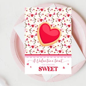 Wydrukuj Mini Kartkę z Ciasteczkami, Mini Opakowanie Ciasteczek, Urocza Kartka z Ciasteczkami Walentynkowymi, Ciasteczka Walentynkowe na Przyjęcie Szkolne, Przyjęcie Walentynkowe Dla Dzieci