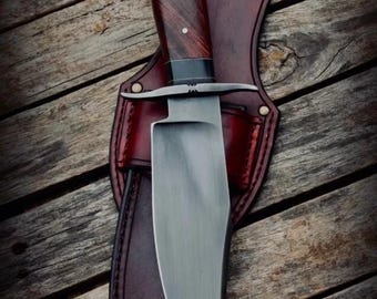 Cuchillo de caza vikingo de acero inoxidable hecho a mano con mango de madera