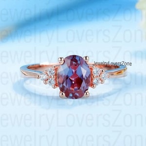 Alexandrite Oval Ring, Alexandrite Ring, Solitaire Ring, Wedding Ring in Sterling Silver, Statement Ring for women Art Deco Ring