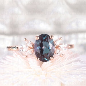 Ring Alexandrite Wedding, Color Changing Gemstone Ring, Dainty Proposal Ring, Silver Alexandrite Ring, Halo Cocktail Ring, Daily Wear Ring