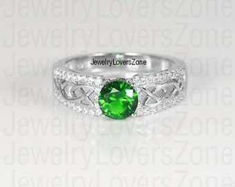 Emerald Green Round Ring in Sterling Silver Emerald Ring, Emerald Engagement Ring, Vintage Inspired Green Stone Ring