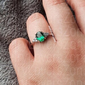 Handmade Emerald Ring, 925 Sterling Silver Ring, Oval Cut lab grown Emerald Ring, Lab Emerald engagement Silver Ring Gift For Wife