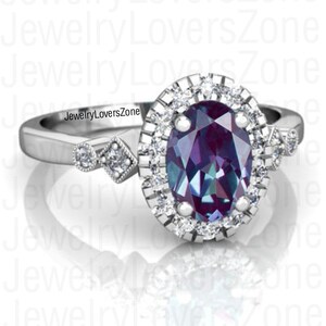 Dainty Alexandrite Oval Ring, Alexandrite Ring, Solitaire Ring, Wedding Ring in Sterling Silver, Statement Ring for women Art Deco Ring