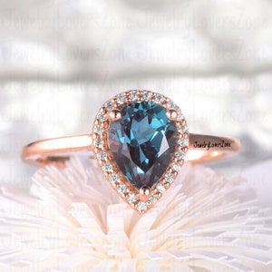 Vintage Pear Alexandrite Engagement Ring Unique 14K Rose Gold Wedding Ring June Birthstone Anniversary Promise Ring For Women