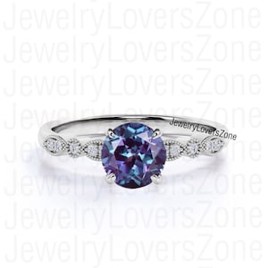 Silver Alexandrite Ring, Color Changing Stone Ring, Round Cut, June Birthstone, Engagement Ring