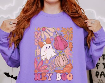 Halloween Vibes Sweatshirt: Cozy Ghost Design, Fall Fashion