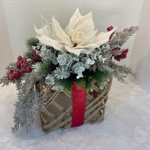 Christmas Present Centerpiece