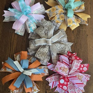 Set of 5 Seasonal Interchangeable Bows – Handmade Bows for Year-Round Decor – Spring, Summer, Fall, Winter & Everyday Front Door Accent