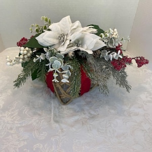 Christmas Present Centerpiece