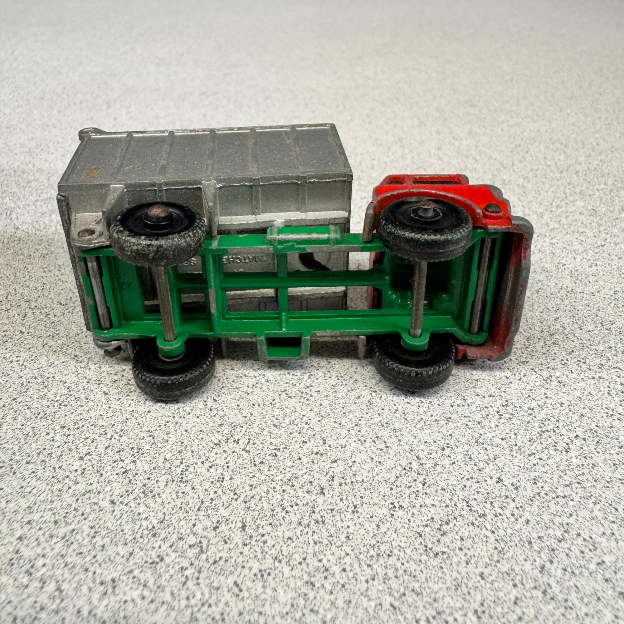 GMC Tipper Truck, Matchbox Superfast, Nr. 26 A (Gebraucht) in Weiningen