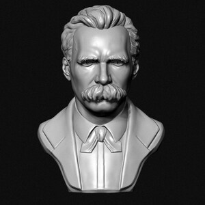 Puede incluir: Un busto de escultura gris de un hombre con bigote. La escultura es detallada y realista, capturando los rasgos faciales del hombre.