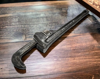 Vintage Restored RIDGID 18" Pipe Wrench - Patent 1727623, Made in Elyria, Ohio USA - USA Made, Heavy Duty Industrial Tool