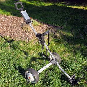 Vintage Knight 3000 Folding Golf Push-Pull Cart - 2 Wheel Bag Carrier Manual Pull Caddy Trolley – Lightweight Aluminum Frame Large Wheels