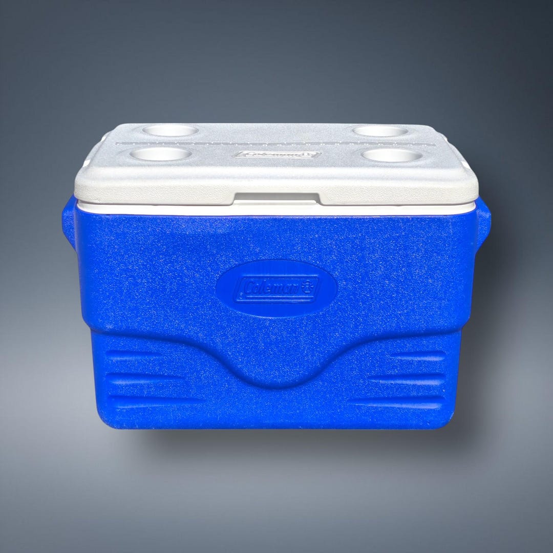 2004 Coleman 48 Qt Cooler Model 6283 – Blue/white Vintage Ice