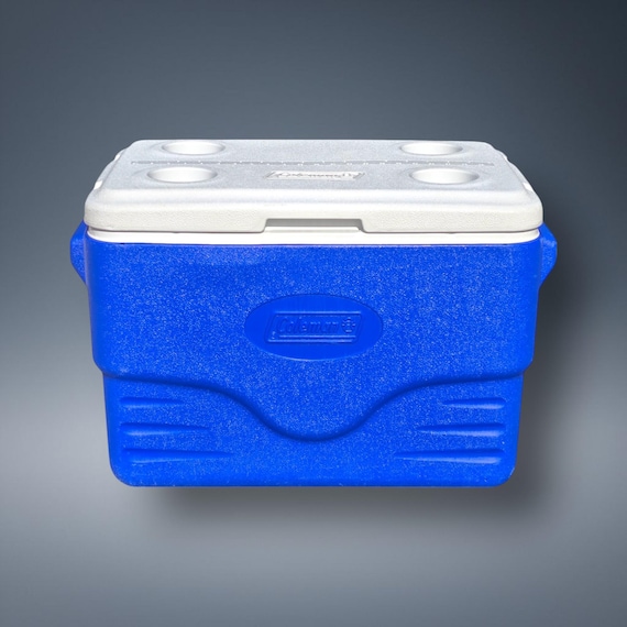 2004 Coleman 48 Qt Cooler Model 6283 – Blue/white Vintage Ice