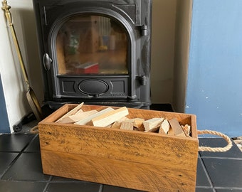Kindling box with rope handles