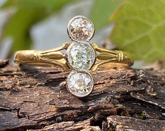 Antique Art Deco 18ct Gold Diamond Trilogy Ring