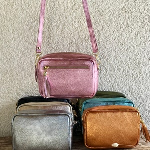 Metallic echt lederen schoudertas crossbody schoudertas mobiele telefoon tas reisriemtas met gouden rits Italië cadeau voor haar afbeelding 1