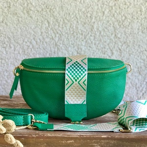 Sac banane vert cuir nappa sac ceinture sac à bandoulière crossbody avec bretelles interchangeables à motifs cadeau mousqueton couleur or pour elle Grün 5