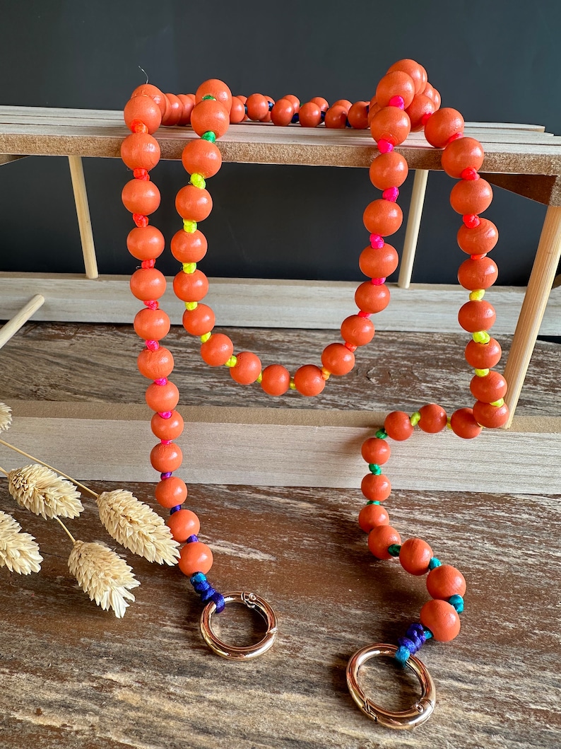 Handykette aus Holzperlen zum umhängen Handyband Schlüsselanhänger Perlenkette Schultergurt Holzperlen Boho Style Geschenk für Sie Orange