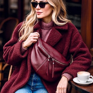 Extra-large XXL fanny pack made of Italian nappa leather – crossbody belt bag with leather strap – gift for women – genuine leather shoulder bag