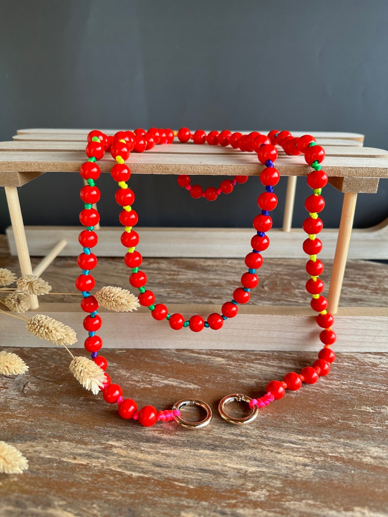 Handykette aus Holzperlen zum umhängen Handyband Schlüsselanhänger Perlenkette Schultergurt Holzperlen Boho Style Geschenk für Sie Rot