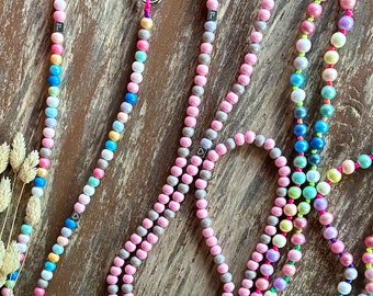 Boho crossbody chaîne de téléphone portable sangle de téléphone portable porte-clés chaîne de perles bandoulière perles en bois paillettes métalliques cadeau coloré pour elle