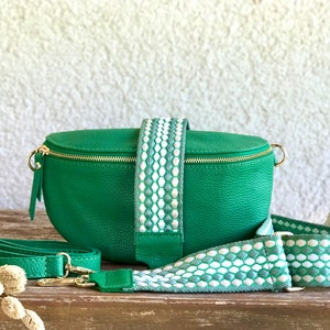 Sac banane vert cuir nappa sac ceinture sac à bandoulière crossbody avec bretelles interchangeables à motifs cadeau mousqueton couleur or pour elle Grün 2