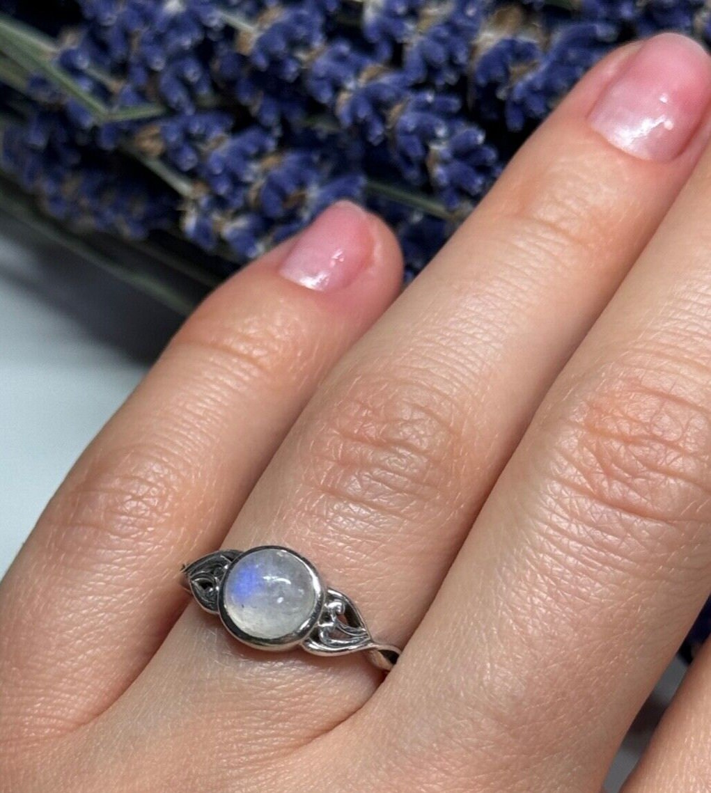 925 Sterling Silver Moonstone Ring Size 7 - Etsy