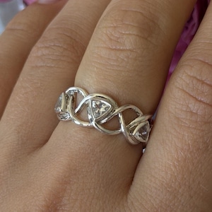 Anillo de plata de ley 925 con topacio blanco de Deb Guyot, talla 7.