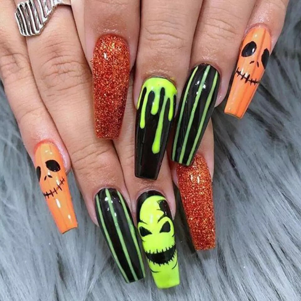 Scream Fake Nails - Etsy