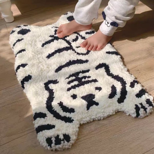 Punch needle beginner kit DIY tiger rug room decor/ kit with yarn all materials included