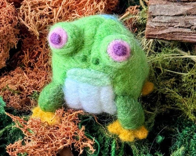 Palia Needle Felted Frogbert Figurine: Handmade Wool Game Plushie