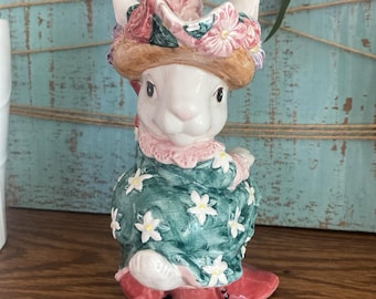 VTG 1995 Fitz & Floyd Rabbit Easter Bunny Girl Creamer Cotton Tailors READ