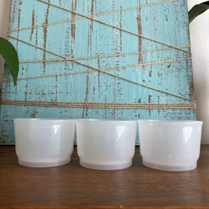Vintage Tupperware Set Of 3 Milk White Snack Cups No Lids 4914B-1