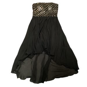 reign black and gold dress The black dress Alexander McQueen in Reign S01E22