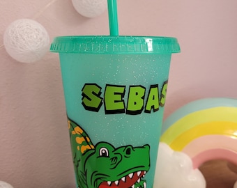 Trinkbecher, Coldcup veredelt, mit Deckel und Strohhalm, Dinosaurier, T-Rex, Personalisiert mit Name