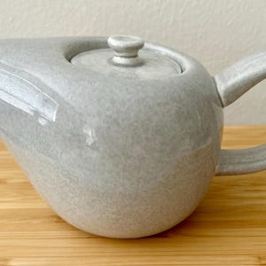 Russel Wright American Modern Teapot | Granite Gray | Ceramika w stylu Mid-Century Modern | Steubenville