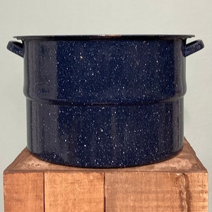 Large Vintage Blue Speckled Graniteware Pot