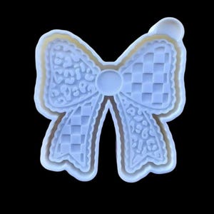 Cheetah checkered blossom mold