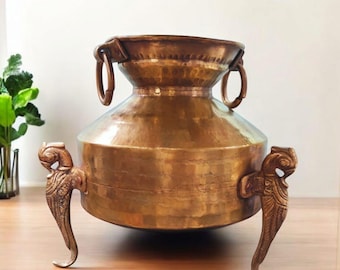 Vintage Rare Pure Brass Original Antique Very Beautiful Shape Water Pot / Flower Vase on Parrot Legs with Handles