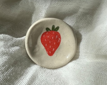 Strawberry Dish, Strawberry Pottery, Strawberry Ceramics, Strawberry Pattern, Strawberry Ring Dish, Strawberries, Strawberry Earring Dish