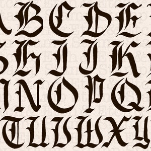 K&ouml;nnte beinhalten: Schwarzwei&szlig;es Alphabet in gotischer Schriftart. Jeder Buchstabe wird einzeln angezeigt.