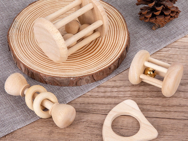 2 Pieces Wooden Rattle Wood Interlocking Discs Montessori Toys Wooden  Teether Toys Wooden Rattle with Bell Nice Gift for Baby Boys and Girls  Birthday