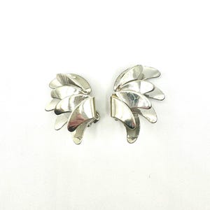 Vintage Sculptural Wing Clip-On Earrings: MCM Silver Brutalist Warhol 60s Jewelry, 1.5"