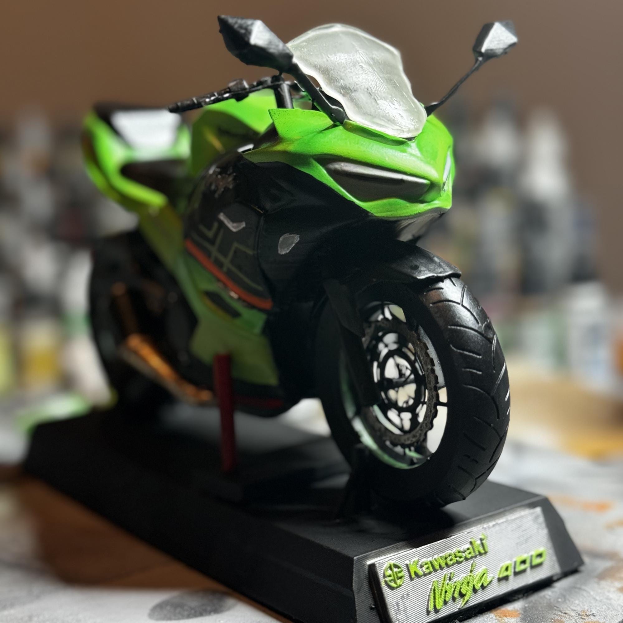 バイクスケールモデル 1/12 オートバイ合金モデル装飾品 バイクスケールモデル 1/12 オートバイ合金モデル装飾品