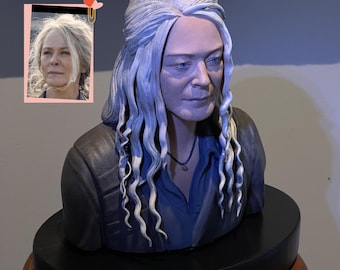 Female boss gift , Custom Bust Sculpture from Photo, Luxe Gift to your Leader
