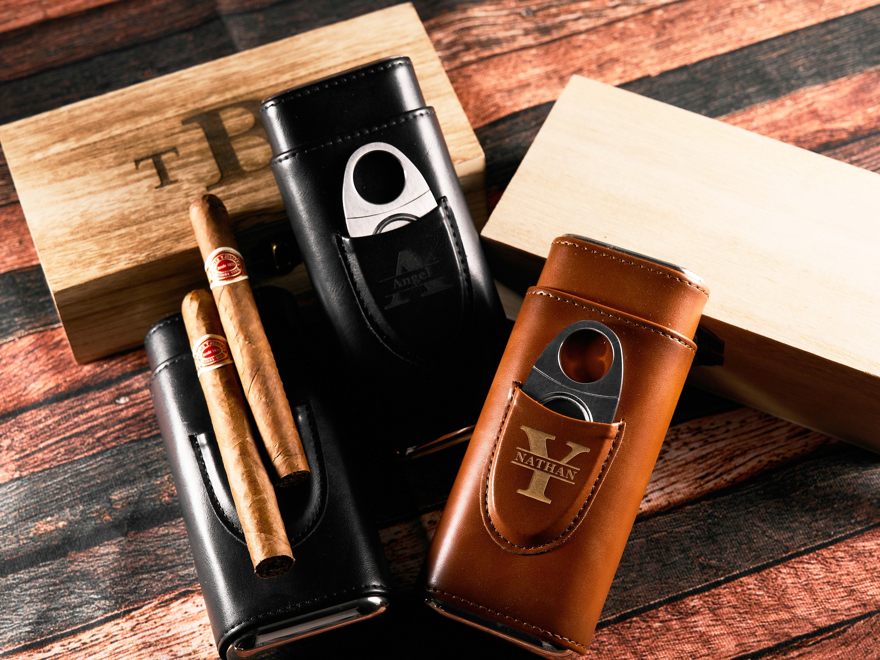 Cigars Case, Christmas Gifts for Him, Personalized Name, Cigar Accessories,  Leather Cigar Holder, Travel Humidor, Groomsmen Gifts 